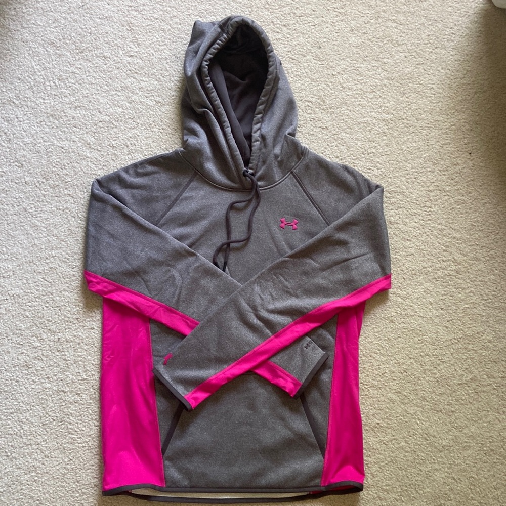 M Under Armour Sweatshirt